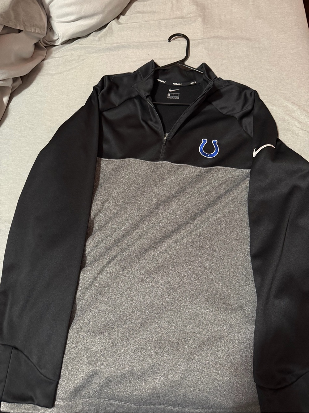 Nike Men’s Black and Gray Indianapolis Colts Half-Zip Pullover men’s XL